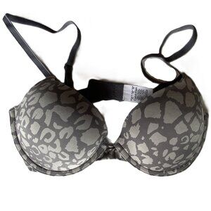 Calvin Klein Lightly Lined  Underwire T Shirt Bra Size 34C